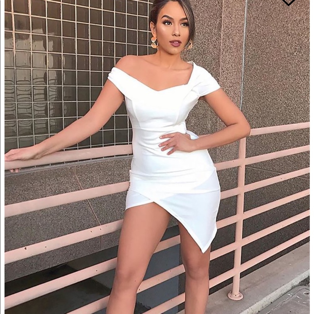 White off shoulder dress